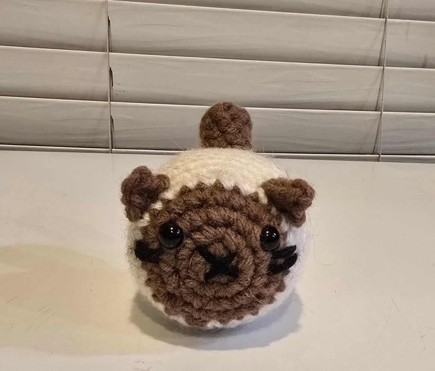 Small cat loaf (acrylic)