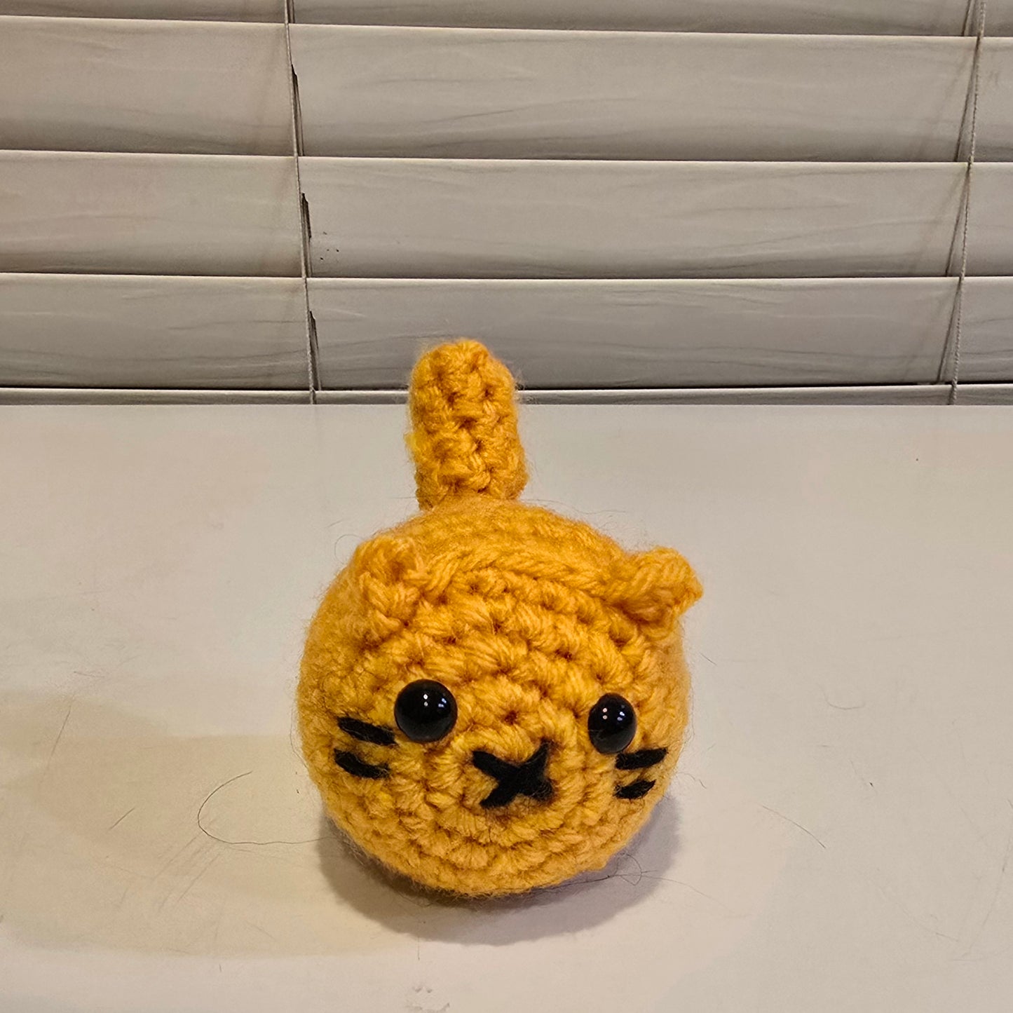 Small cat loaf (acrylic)